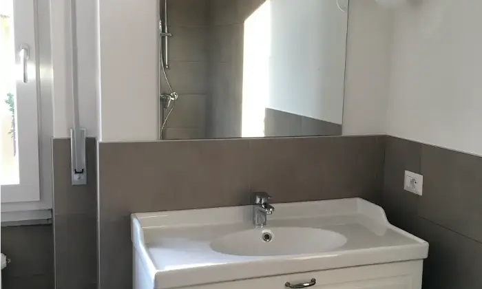 Rexer-Verona-Vendo-appartamento-Ponte-Crencano-Bagno
