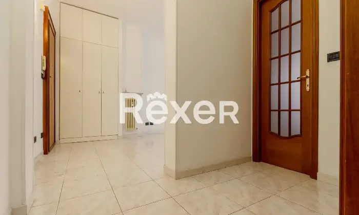 Rexer-Torino-TRILOCALE-CON-BOX-AUTO-Altro