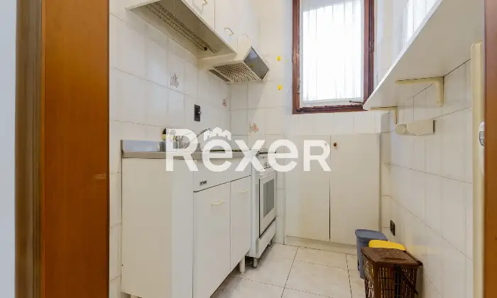 Rexer-Torino-TRILOCALE-CON-BOX-AUTO-Altro