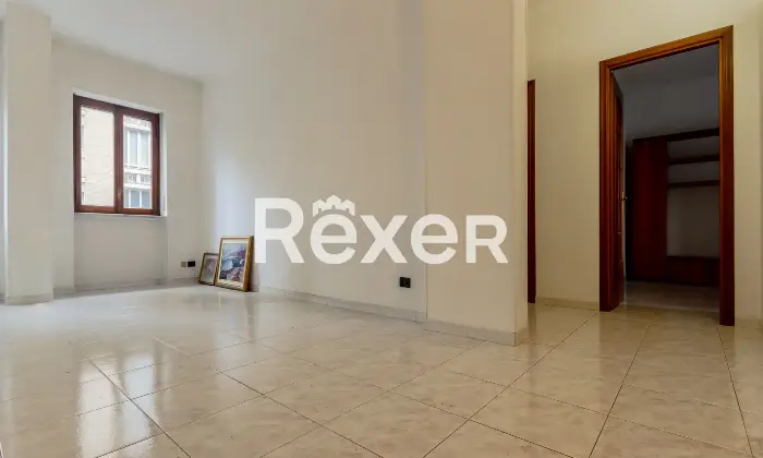 Rexer-Torino-TRILOCALE-CON-BOX-AUTO-Altro