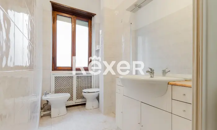 Rexer-Torino-TRILOCALE-CON-BOX-AUTO-Altro