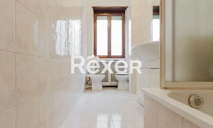 Rexer-Torino-TRILOCALE-CON-BOX-AUTO-Altro