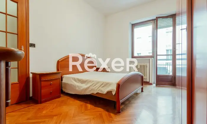Rexer-Torino-TRILOCALE-CON-BOX-AUTO-Altro