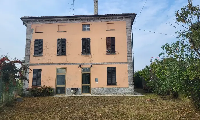 Rexer-Valmacca-Casale-da-ristrutturare-con-ampi-spazi-interni-ed-esterni-Altro