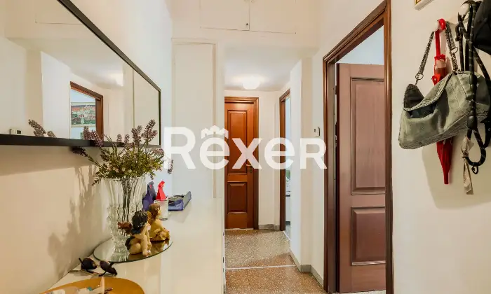 Rexer-Roma-Bilocale-con-BalconePortuense-Largo-La-Loggia-Altro