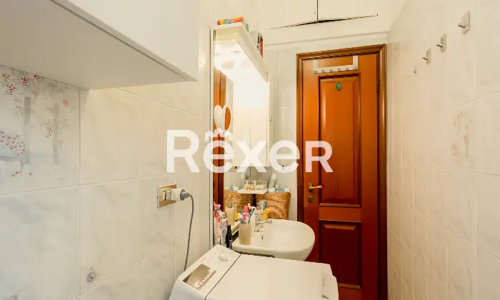 Rexer-Roma-Bilocale-con-BalconePortuense-Largo-La-Loggia-Altro