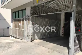 Rexer-Roma-Villa-LazzaroniAppia-Box-Auto-Altro