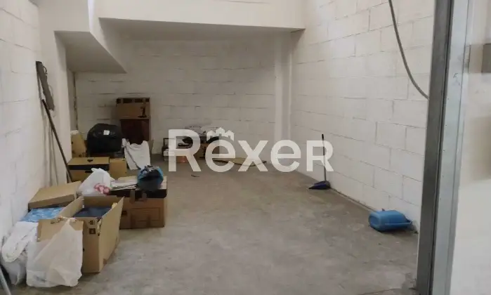 Rexer-Roma-Villa-LazzaroniAppia-Box-Auto-Altro