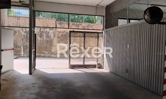 Rexer-Roma-Villa-LazzaroniAppia-Box-Auto-Altro