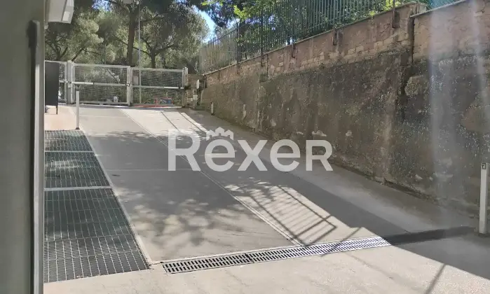 Rexer-Roma-Villa-LazzaroniAppia-Box-Auto-Altro