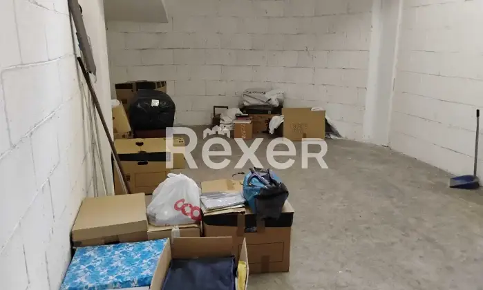 Rexer-Roma-Villa-LazzaroniAppia-Box-Auto-Altro