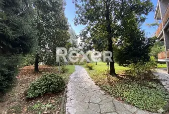 Rexer-Tradate-Casa-indipendente-con-terrazzo-panoramico-e-ampio-parco-a-Tradate-Altro