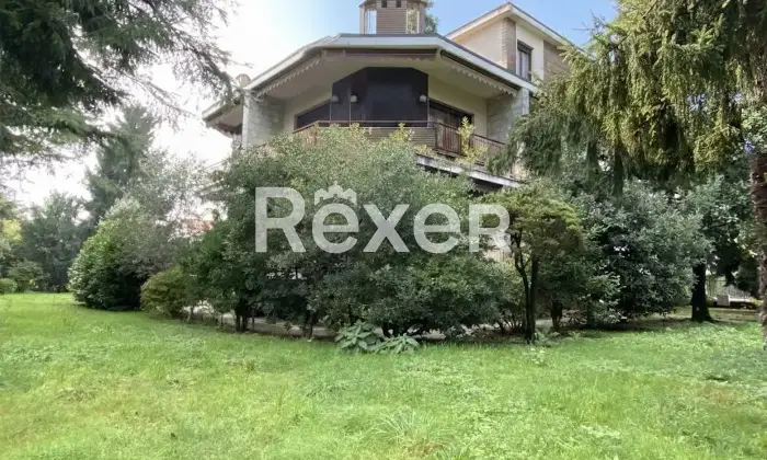 Rexer-Tradate-Casa-indipendente-con-terrazzo-panoramico-e-ampio-parco-a-Tradate-Altro