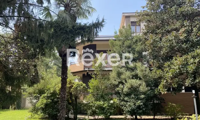 Rexer-Tradate-Casa-indipendente-con-terrazzo-panoramico-e-ampio-parco-a-Tradate-Altro