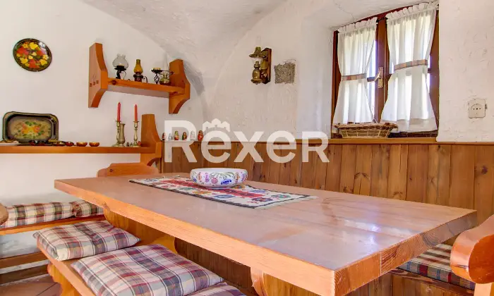 Rexer-Sella-Giudicarie-Antica-casa-di-montagna-con-ampi-spazi-e-fascino-storico-Altro