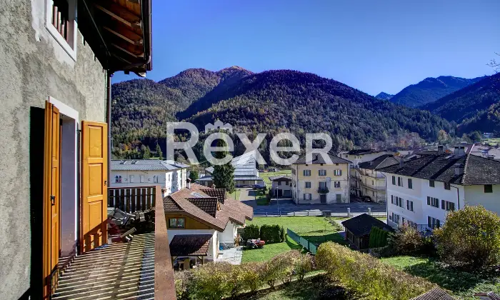 Rexer-Sella-Giudicarie-Antica-casa-di-montagna-con-ampi-spazi-e-fascino-storico-Altro