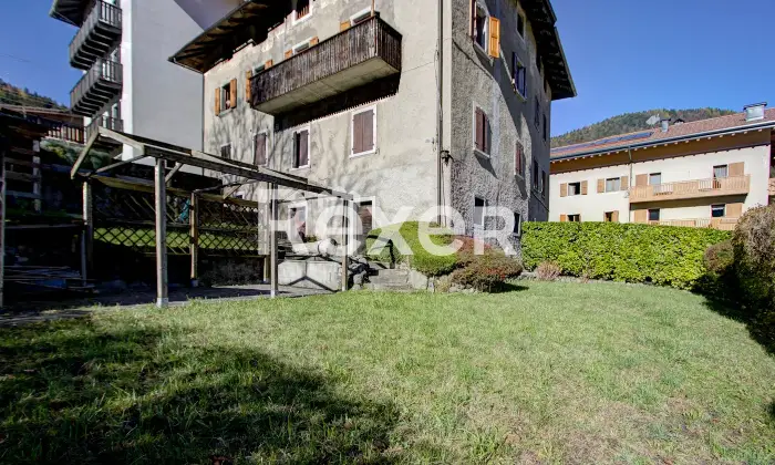 Rexer-Sella-Giudicarie-Antica-casa-di-montagna-con-ampi-spazi-e-fascino-storico-Altro