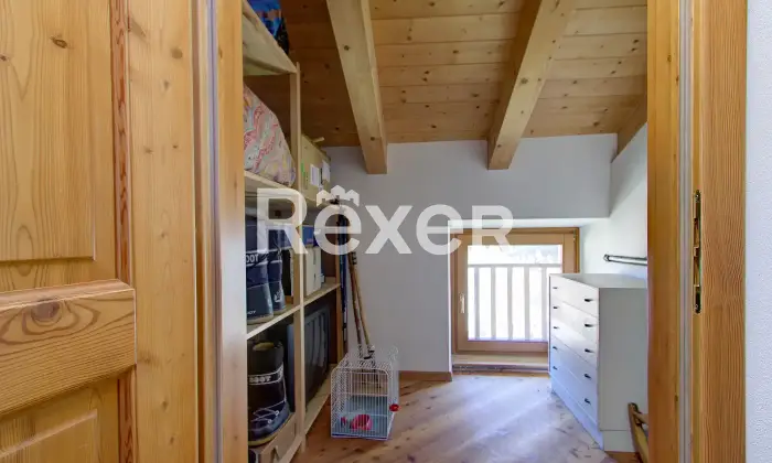 Rexer-Sella-Giudicarie-Antica-casa-di-montagna-con-ampi-spazi-e-fascino-storico-Altro