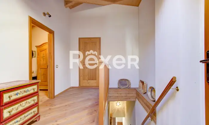 Rexer-Sella-Giudicarie-Antica-casa-di-montagna-con-ampi-spazi-e-fascino-storico-Altro