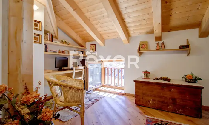 Rexer-Sella-Giudicarie-Antica-casa-di-montagna-con-ampi-spazi-e-fascino-storico-Altro