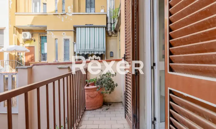 Rexer-Milano-Plurilocale-in-piccola-palazzina-con-dependance-giardino-terrazzi-e-cantina-Altro