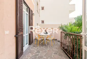 Rexer-Milano-Plurilocale-in-piccola-palazzina-con-dependance-giardino-terrazzi-e-cantina-Altro