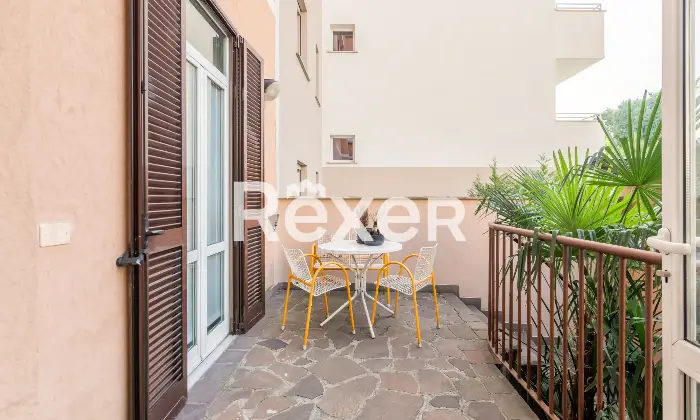 Rexer-Milano-Plurilocale-in-piccola-palazzina-con-dependance-giardino-terrazzi-e-cantina-Altro