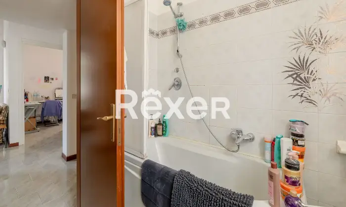 Rexer-Milano-Plurilocale-in-piccola-palazzina-con-dependance-giardino-terrazzi-e-cantina-Altro