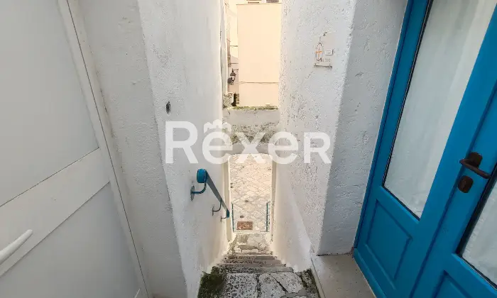 Rexer-Monopoli-Terratetto-in-stile-tradizionale-nel-cuore-di-Monopoli-Ingresso