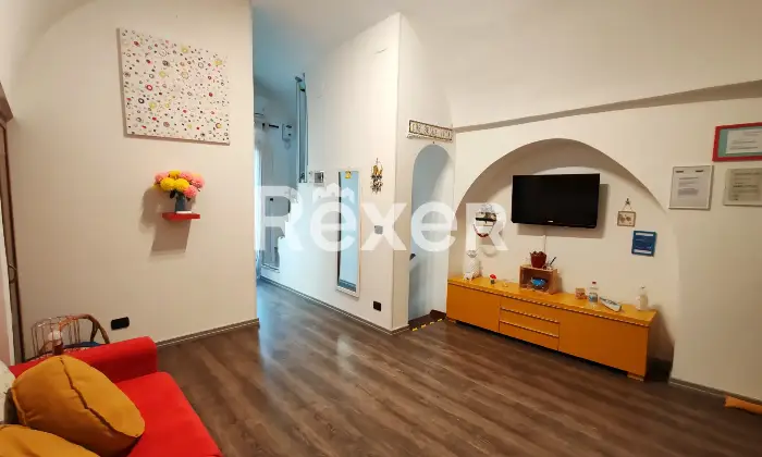 Rexer-Monopoli-Terratetto-in-stile-tradizionale-nel-cuore-di-Monopoli-Salone