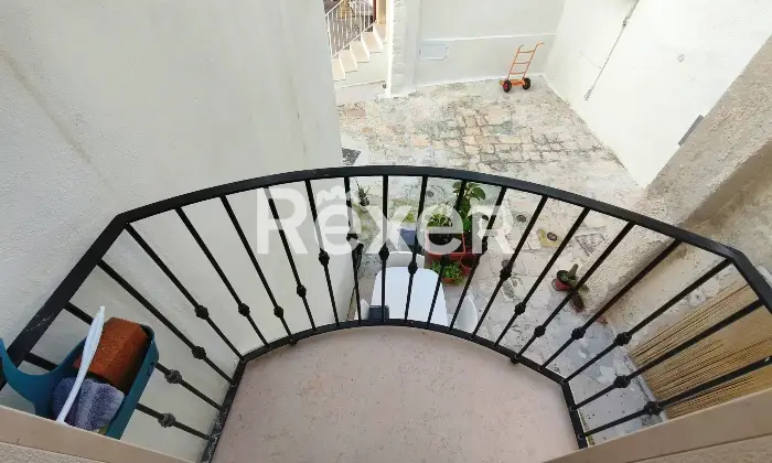 Rexer-Monopoli-Terratetto-in-stile-tradizionale-nel-cuore-di-Monopoli-Balcone