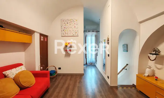 Rexer-Monopoli-Terratetto-in-stile-tradizionale-nel-cuore-di-Monopoli-Salone