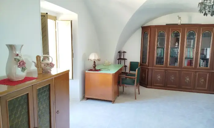 Rexer-Centuripe-Affitto-appartamento-arredato-nel-centro-storico-di-Centuripe-Salone