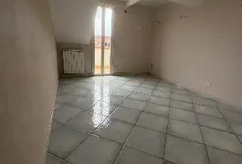 Rexer-Giugliano-in-Campania-mansarda-Giugliano-zona-convento-dei-monaci-Altro