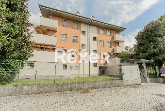 Rexer-Carpiano-Appartamento-con-terrazzo-abitabile-e-box-auto-Altro