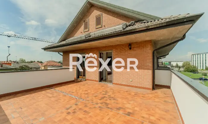 Rexer-Carpiano-Appartamento-con-terrazzo-abitabile-e-box-auto-Altro