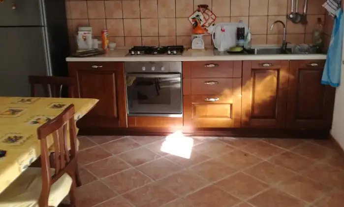 Rexer-Magomadas-Libera-subito-ottimo-affare-Cucina