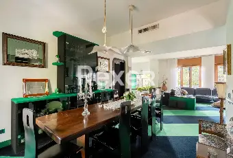 Rexer-Legnano-Villa-Indipendente-disposta-su-due-livelli-Altro