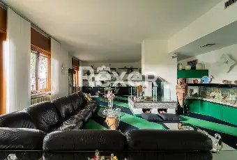 Rexer-Legnano-Villa-Indipendente-disposta-su-due-livelli-Altro