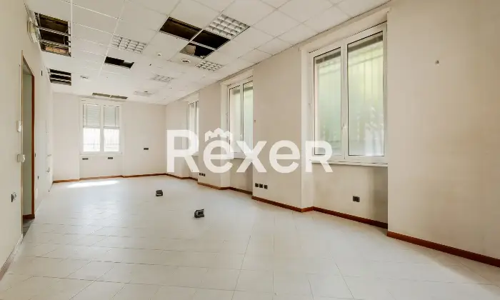 Rexer-Roma-Roma-Immobile-Cielo-Terra-Via-Nemorense-Altro