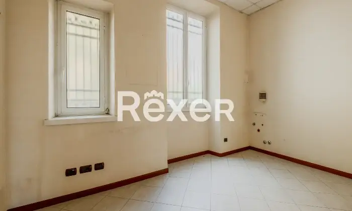 Rexer-Roma-Roma-Immobile-Cielo-Terra-Via-Nemorense-Altro