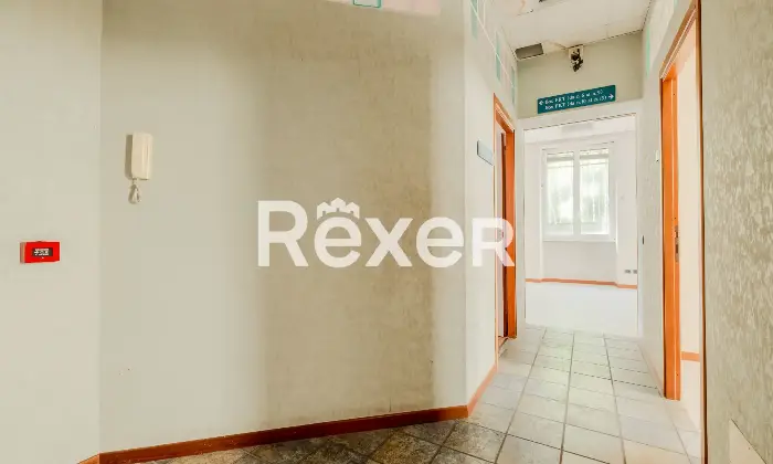 Rexer-Roma-Roma-Immobile-Cielo-Terra-Via-Nemorense-Altro