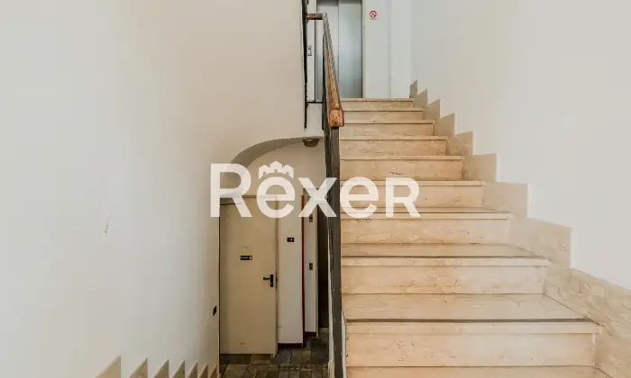 Rexer-Roma-Roma-Immobile-Cielo-Terra-Via-Nemorense-Altro