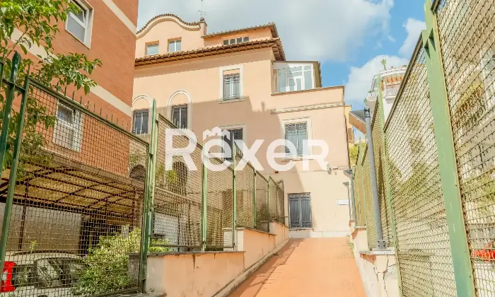 Rexer-Roma-Roma-Immobile-Cielo-Terra-Via-Nemorense-Altro