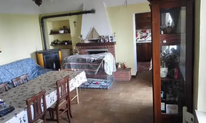 Rexer-Asti-Ampia-propriet-a-ridossocentro-adatta-abitazione-o-attivit-ricettiva-Sala-da-pranzo