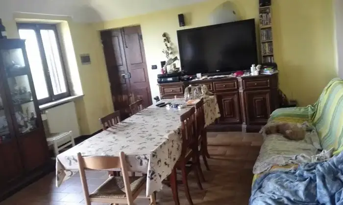 Rexer-Asti-Ampia-propriet-a-ridossocentro-adatta-abitazione-o-attivit-ricettiva-Salone