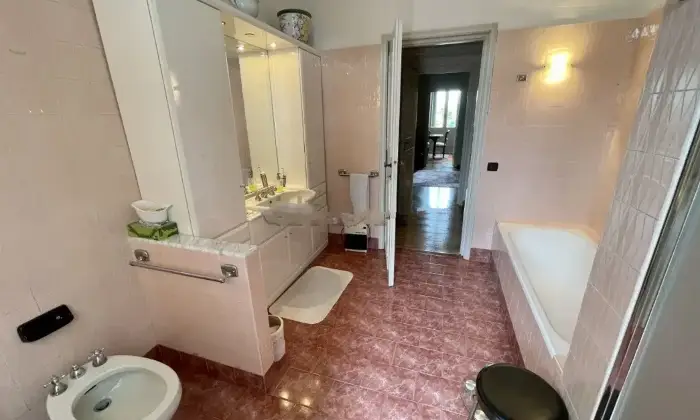 Rexer-Suzzara-Villa-Liberty-con-Dependance-e-Giardino-di-mq-a-Suzzara-Eleganza-dEpoca-Altro