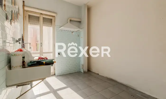 Rexer-Roma-Colli-Portuensi-Casaletto-Ampio-quadrilocale-frazionabile-con-box-Altro