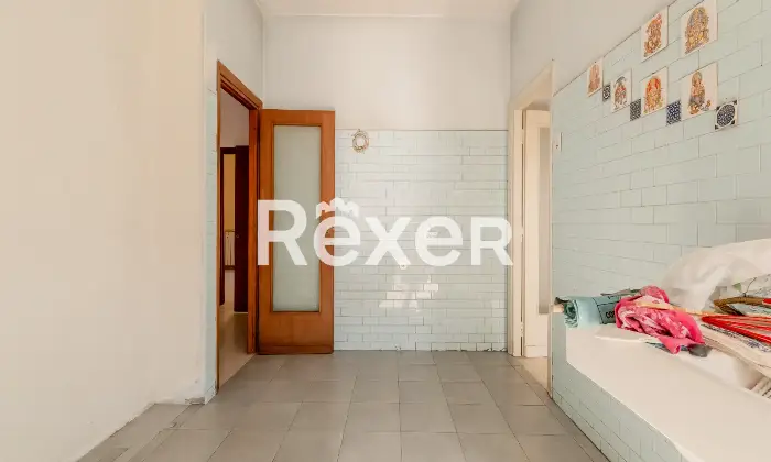 Rexer-Roma-Colli-Portuensi-Casaletto-Ampio-quadrilocale-frazionabile-con-box-Altro