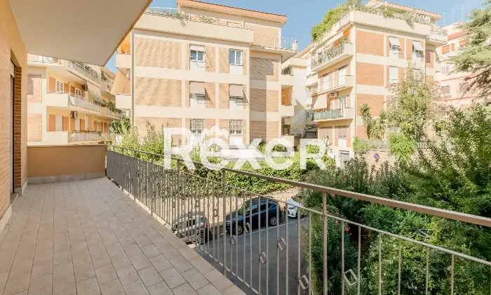 Rexer-Roma-Colli-Portuensi-Casaletto-Ampio-quadrilocale-frazionabile-con-box-Altro